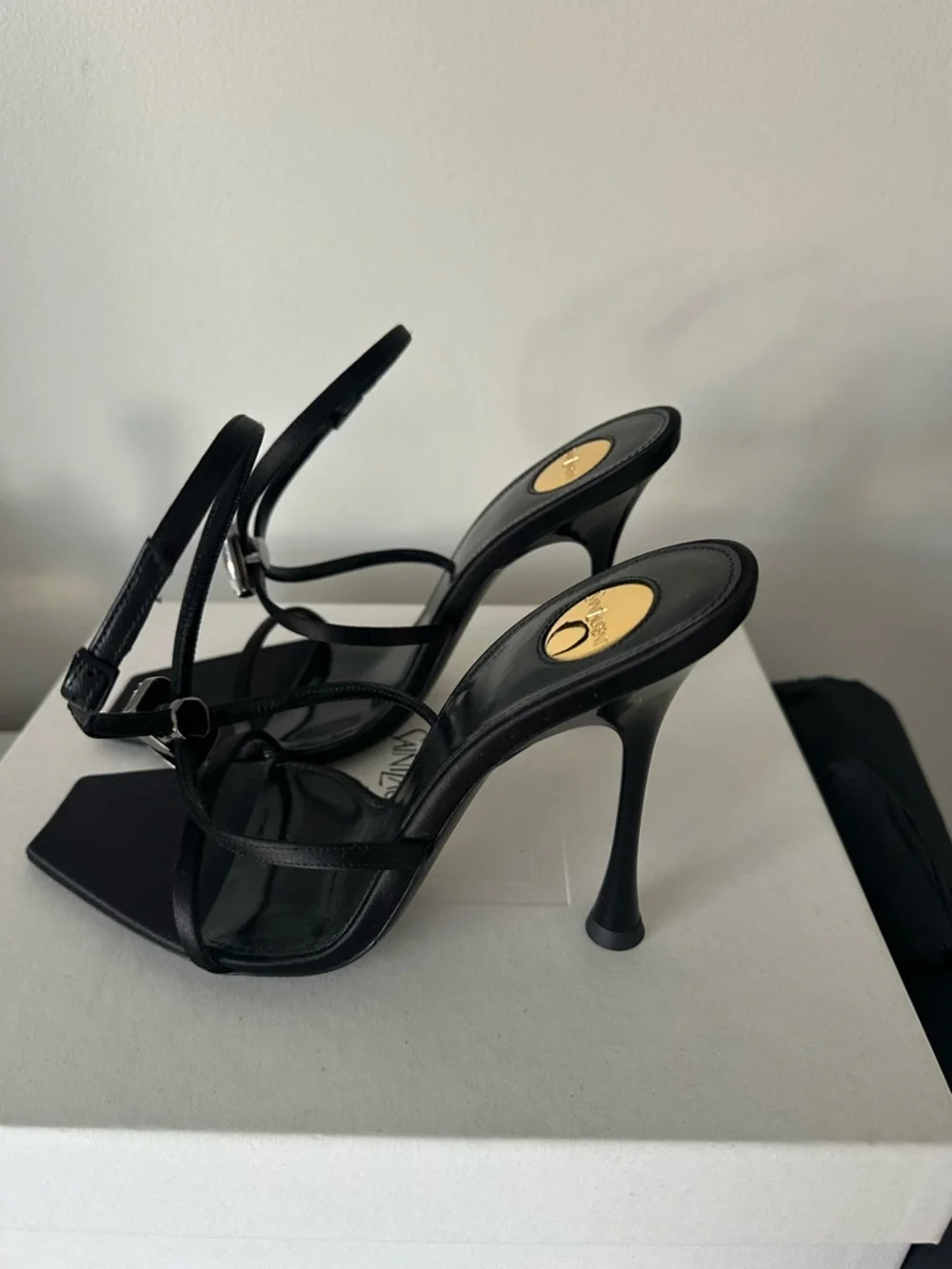 SAINT LAURENT Nero Lydia Diamond Sandal 37.5 - Picture 6 of 10